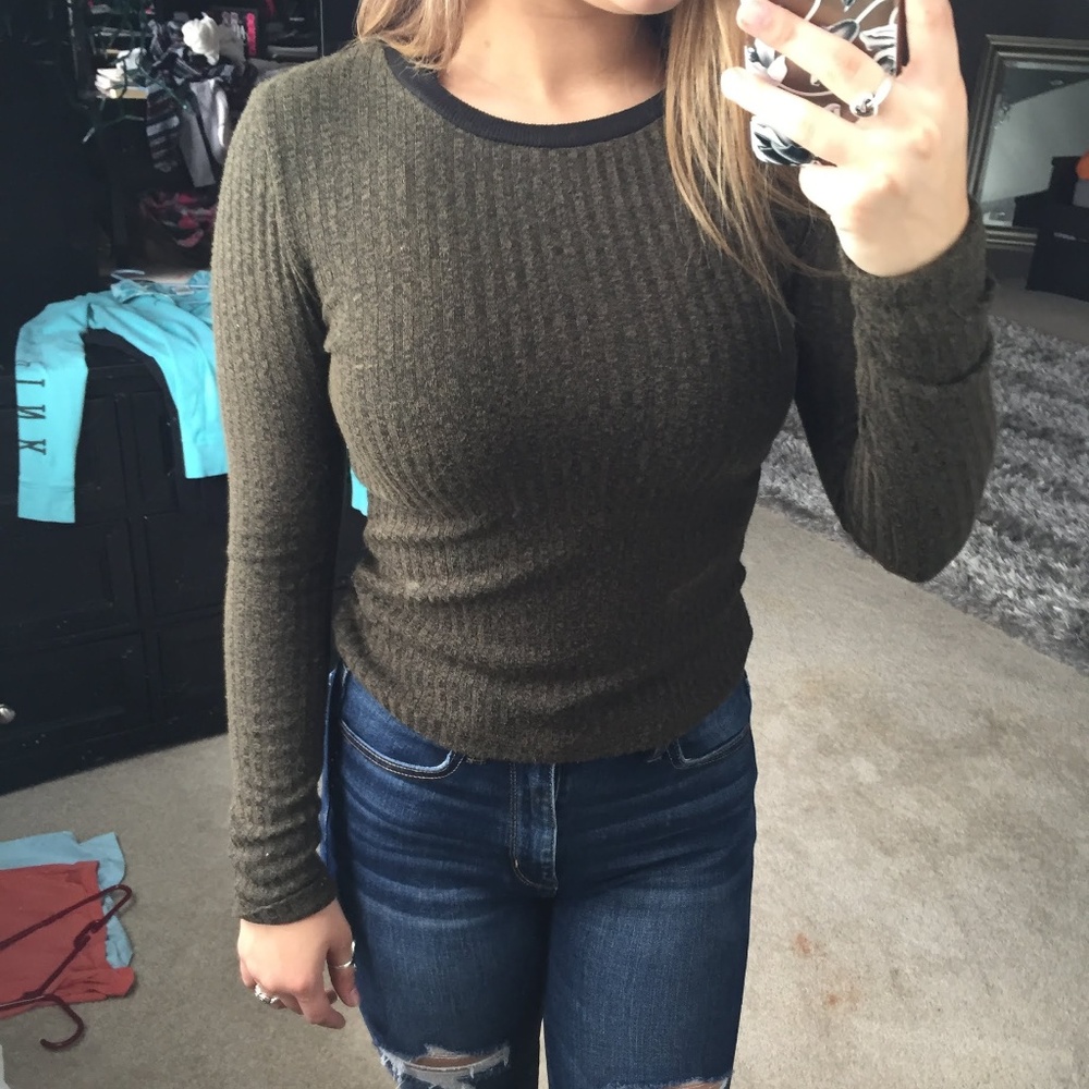 Charlotte Russe t-shirt, Olive Green, Size XS